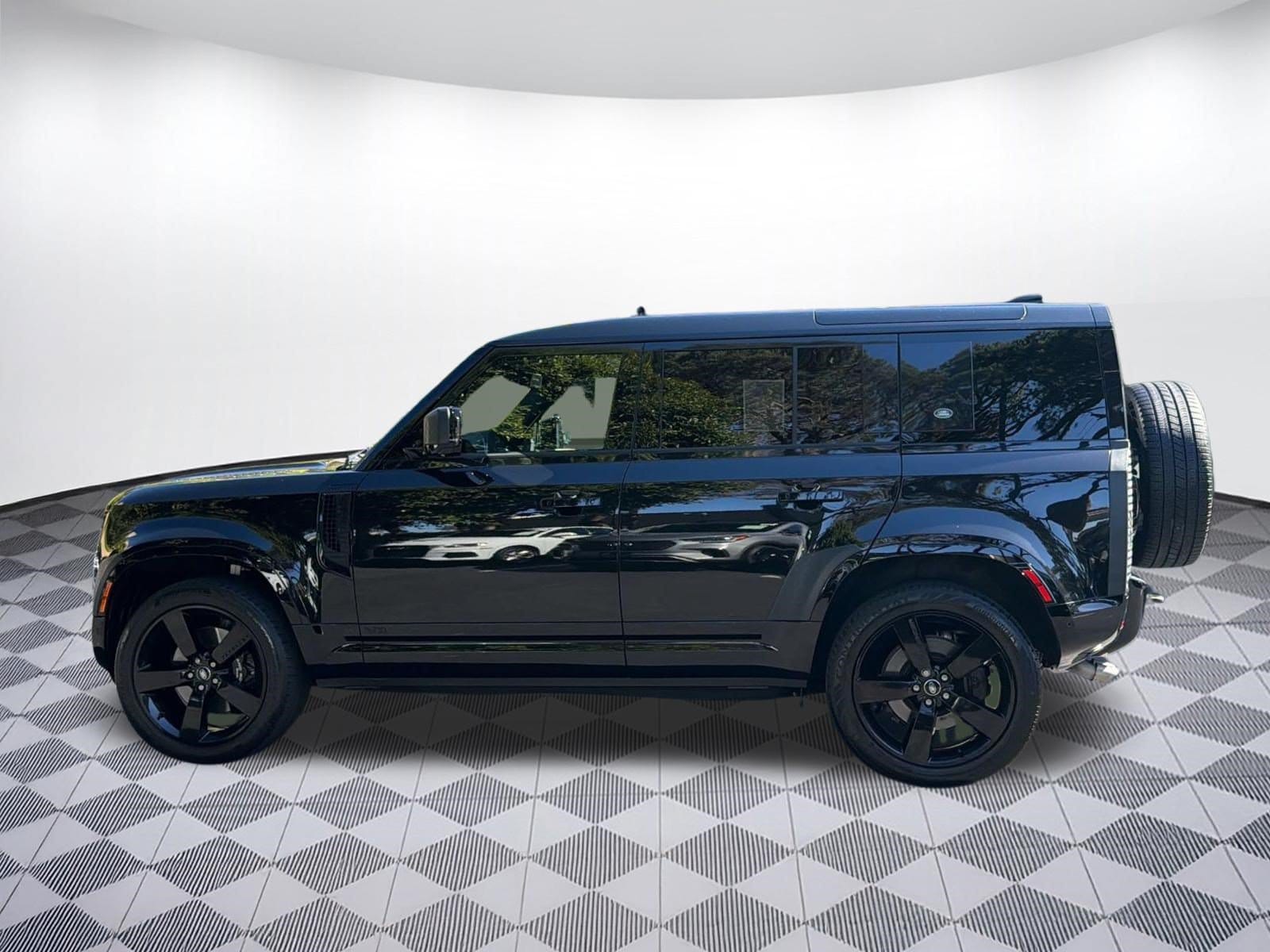 land rover defender 2024 SALEBEEE9R2250803 image land rover defender 2024 SALEBEEE9R2250803 image
